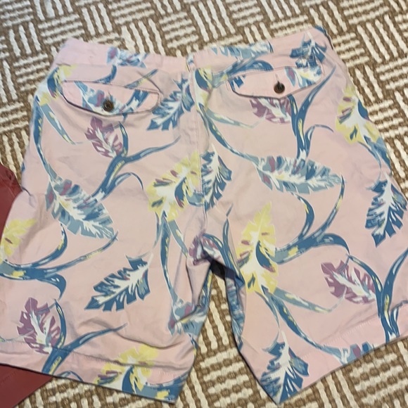 Shorts - Picture 4 of 6